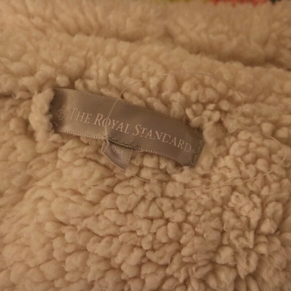 The Royal Standard shawl/wrap size S/M - Picture 6 of 8